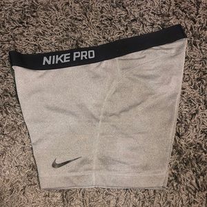 Nike Pro